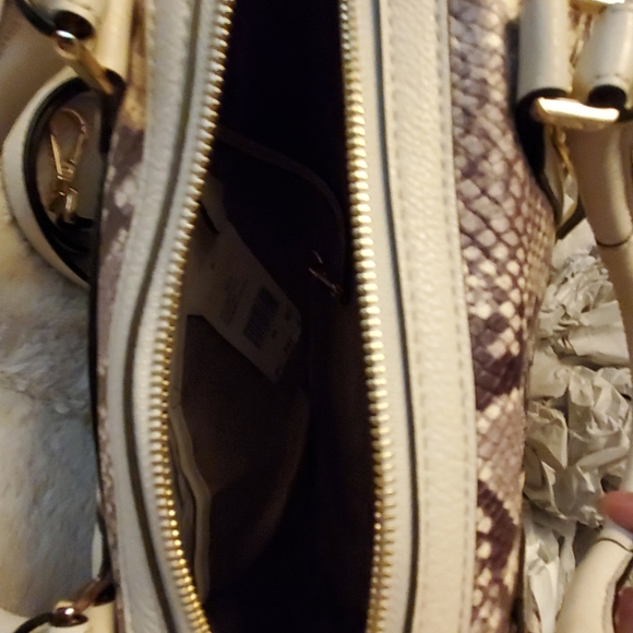 NWT Michael Kors Lg Julia Satchel - Picture 4 of 7